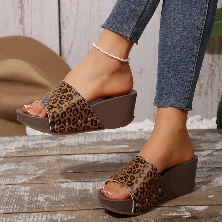 Beautifully Crafted Orthopedic Sandals