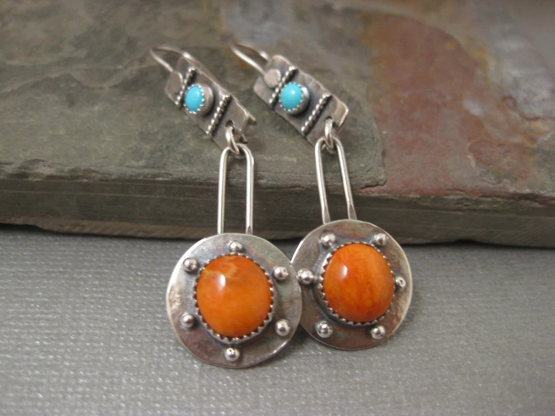 Charming Earring for Any Occasion