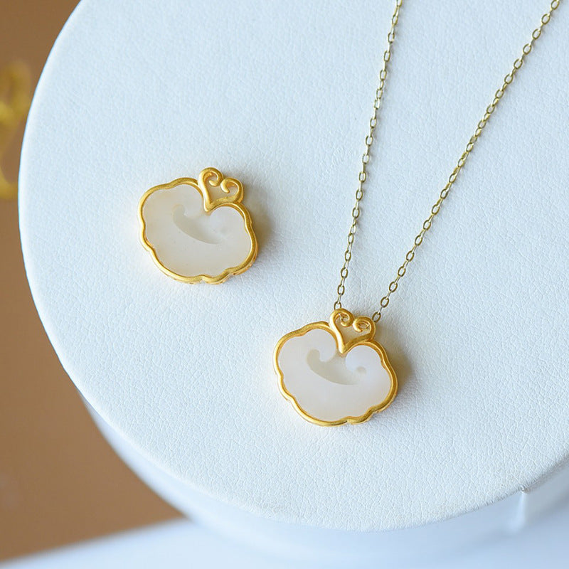 Charming Gold Necklace for Any Occasion
