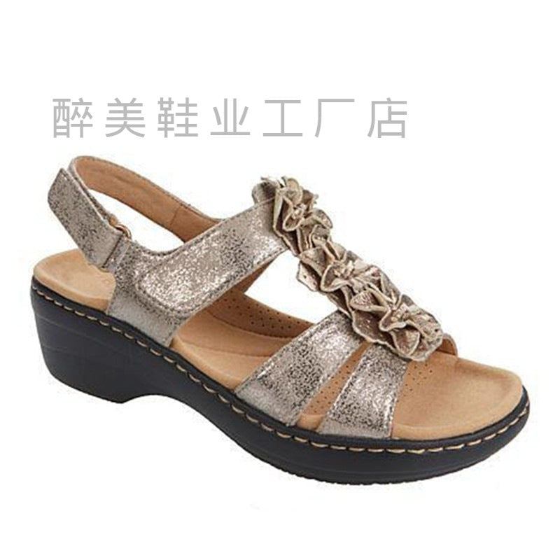 Chic Orthopedic Sandals with Unique Design