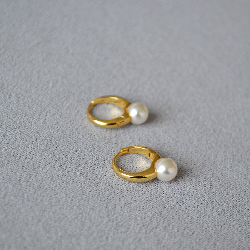 Delicate Artisan Gold Earring