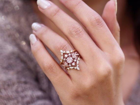 Charming Gold Ring for Any Occasion