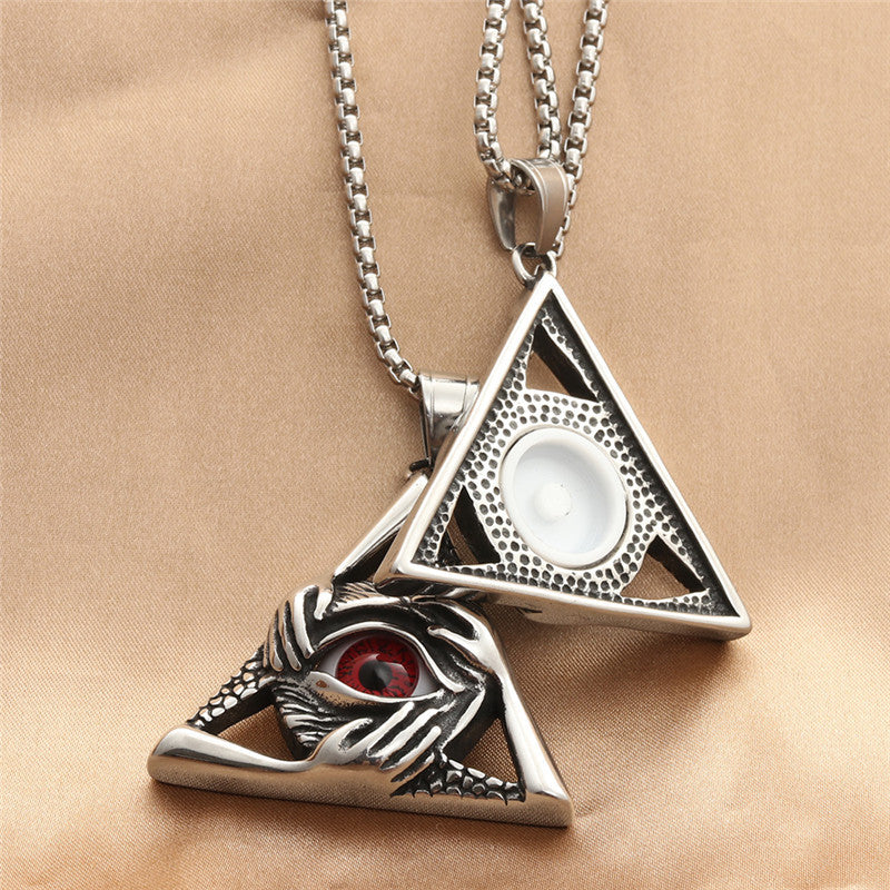 Charming Pendant for Any Occasion