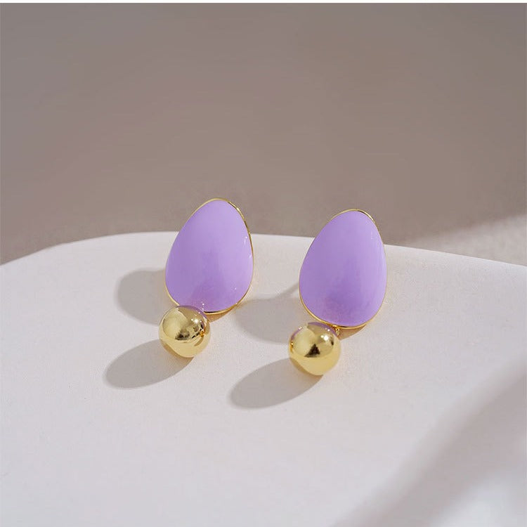 Classic Earring with Timeless Appeal