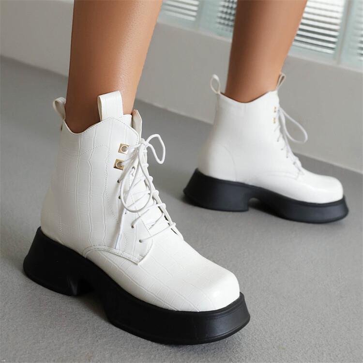 Graceful Orthopedic Boots for Modern Look