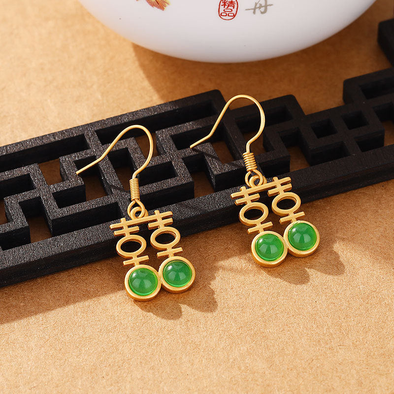 Classic Gold Earring with Timeless Appeal
