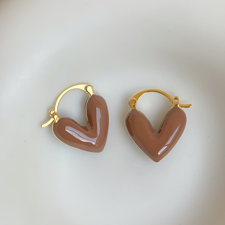 Classic Earring with Timeless Appeal