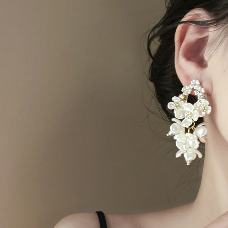 Romantic Earring for Special Moments