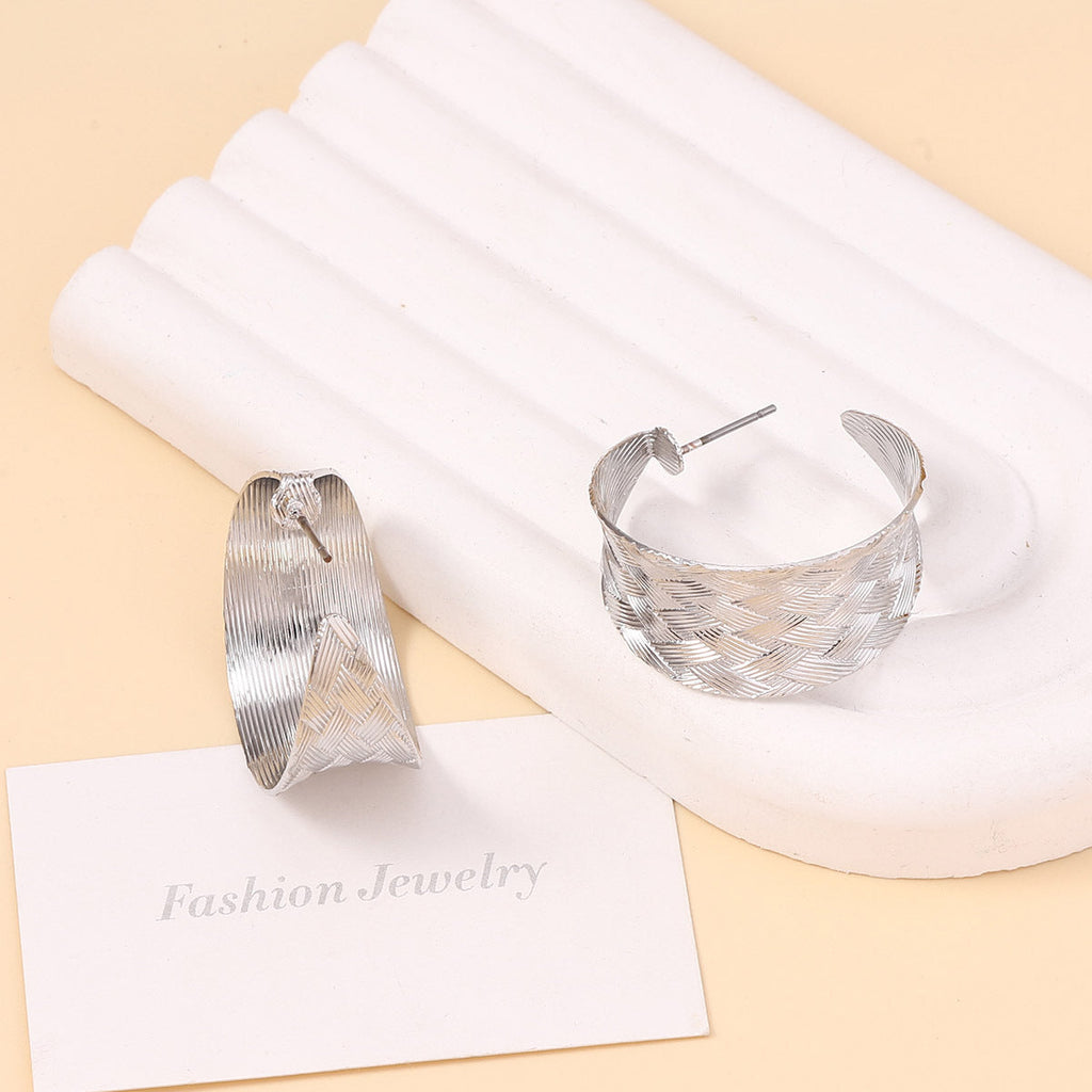 Romantic Earring for Special Moments