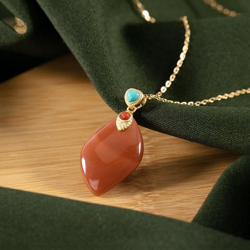 Classic Silver Necklace with Timeless Appeal