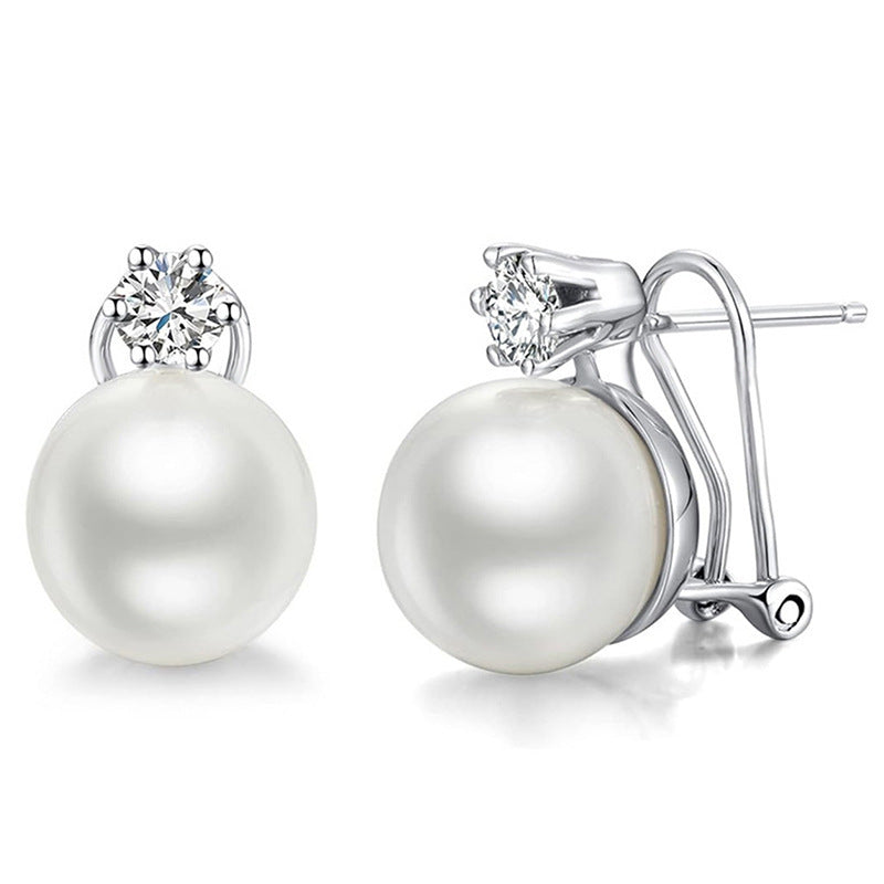 Classic Pearl Earring with Timeless Appeal