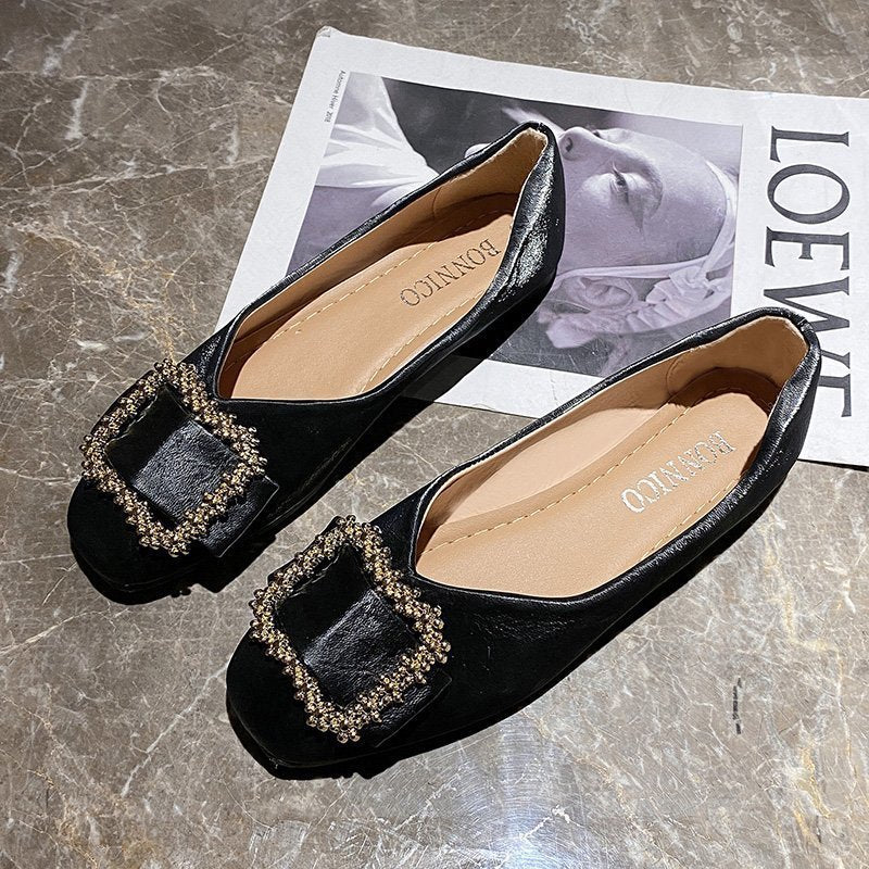 Chic Orthopedic Shoes with Unique Design