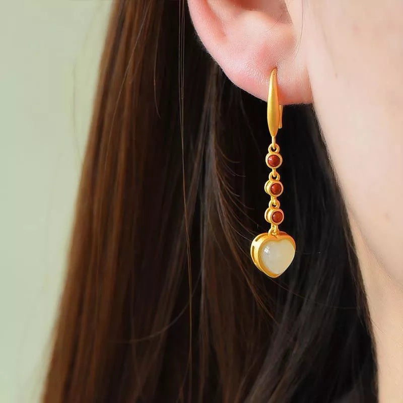 Elegant Silver Earring for Every Occasion
