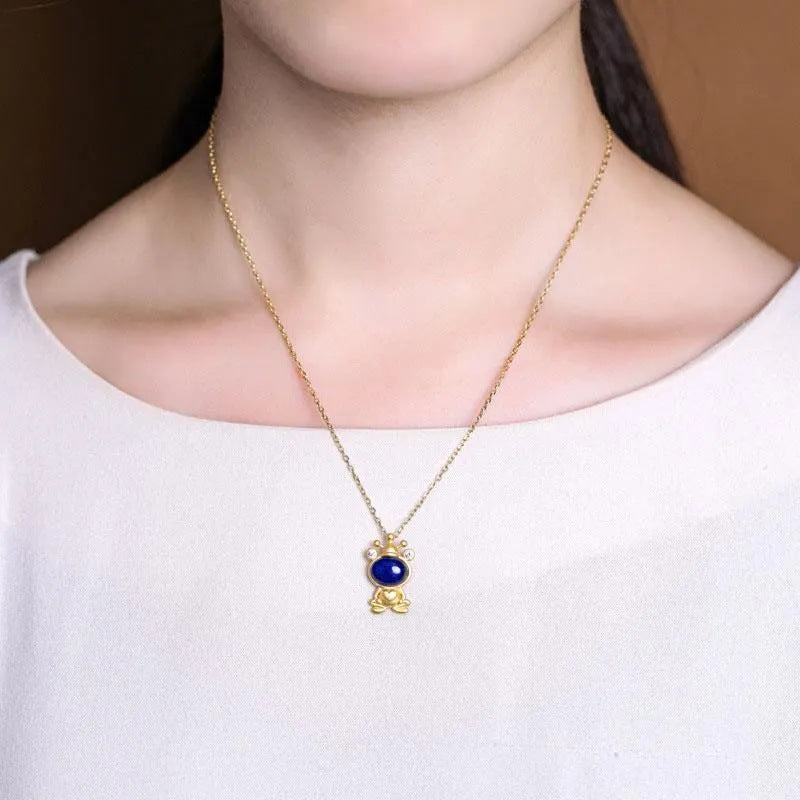 Stunning Silver Necklace for Daily Wear