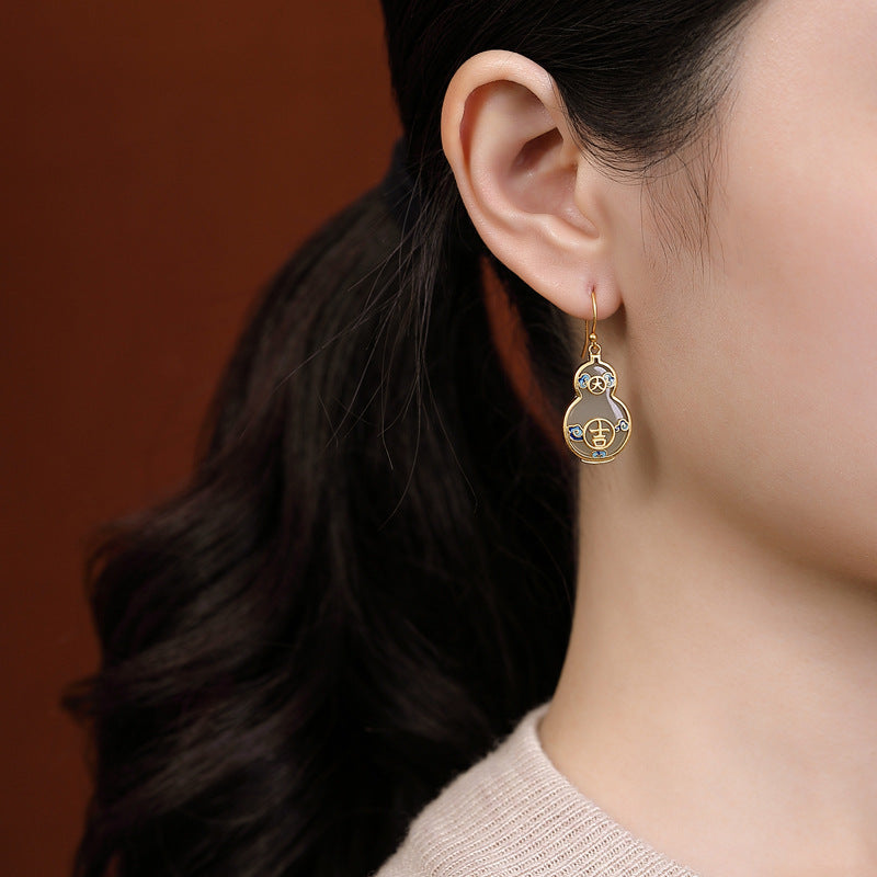 Elegant Gold Earring for Every Occasion