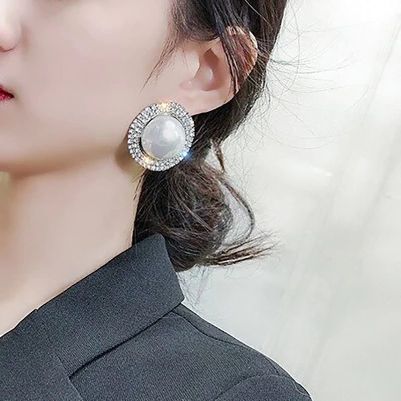 Elegant Pearl Earring for Every Occasion