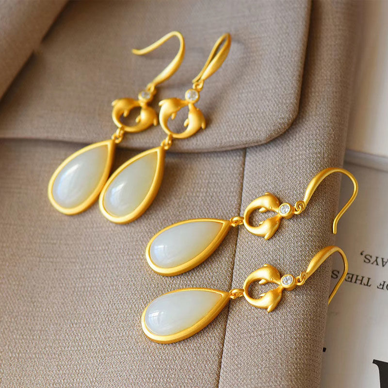 Stunning Gold Earring for Daily Wear