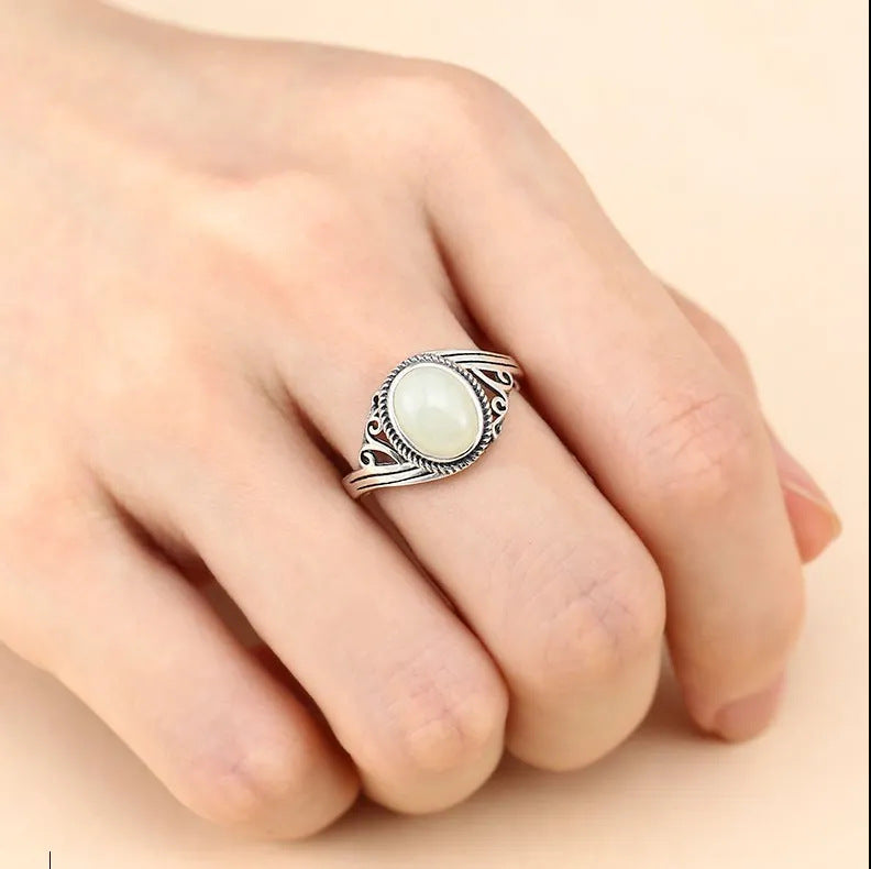 Elegant Silver Ring for Every Occasion