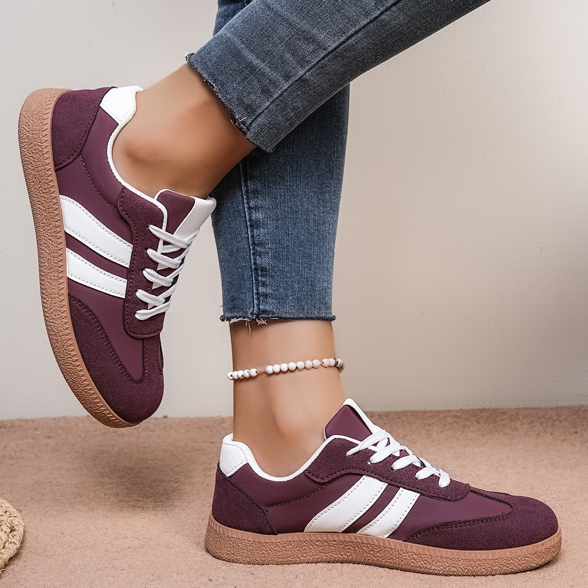 Classic Orthopedic Sneakers with Timeless Style