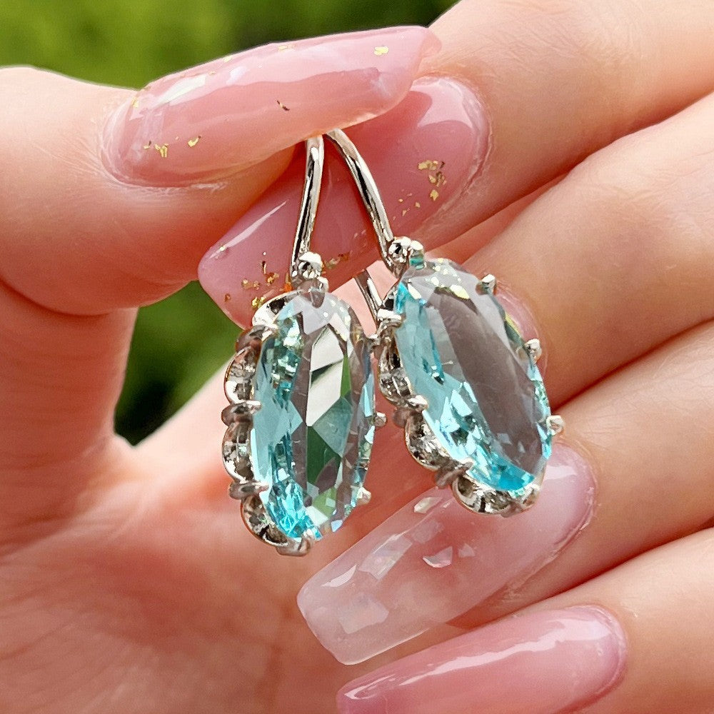 Classic Earring with Timeless Appeal
