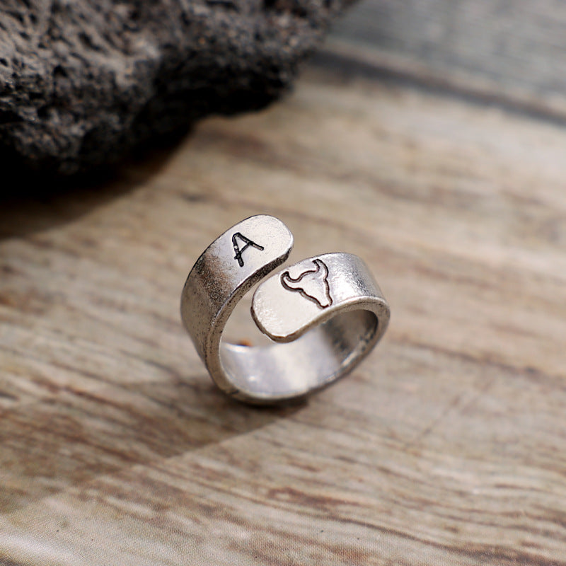 Classic Silver Ring with Timeless Appeal