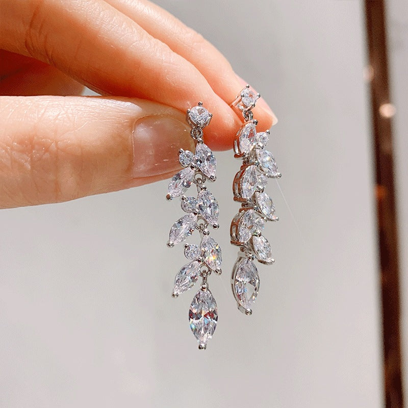 Charming Earring for Any Occasion