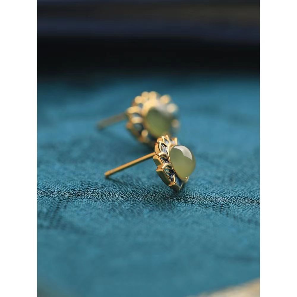 Stunning Silver Earring for Daily Wear