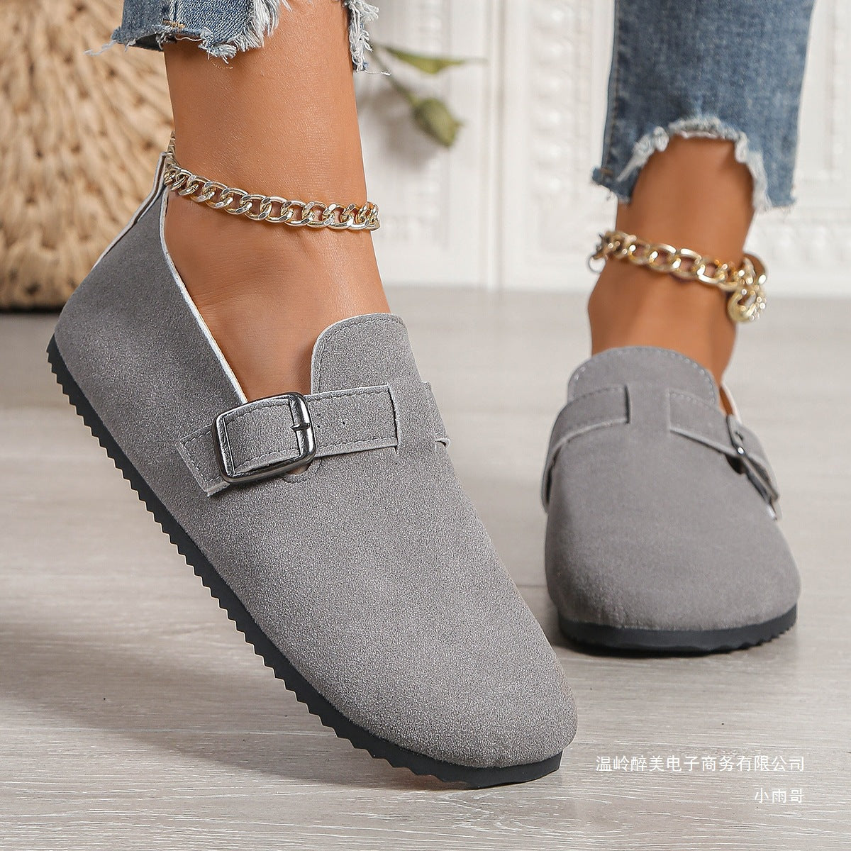 Chic Orthopedic Sneakers with Unique Design