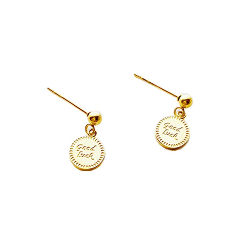 Charming Earring for Any Occasion