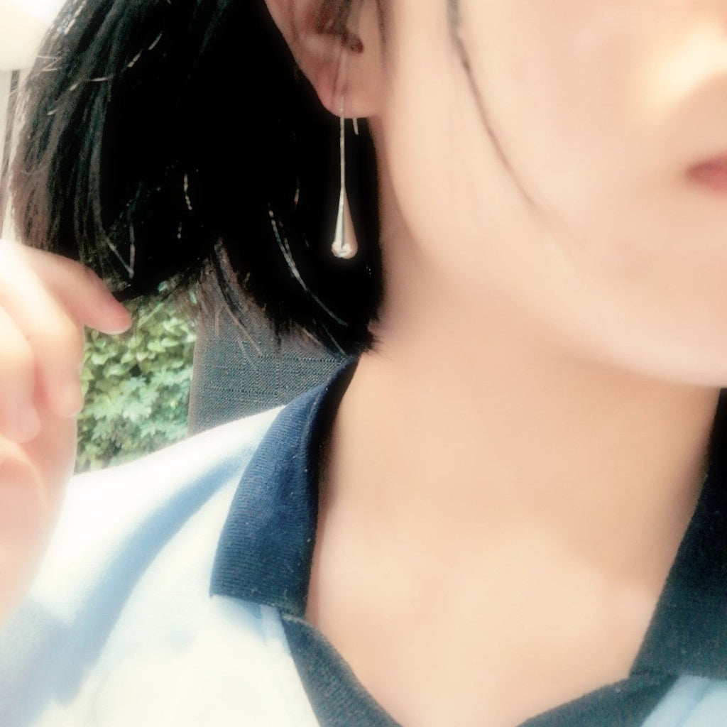 Classic Gold Earring with Timeless Appeal