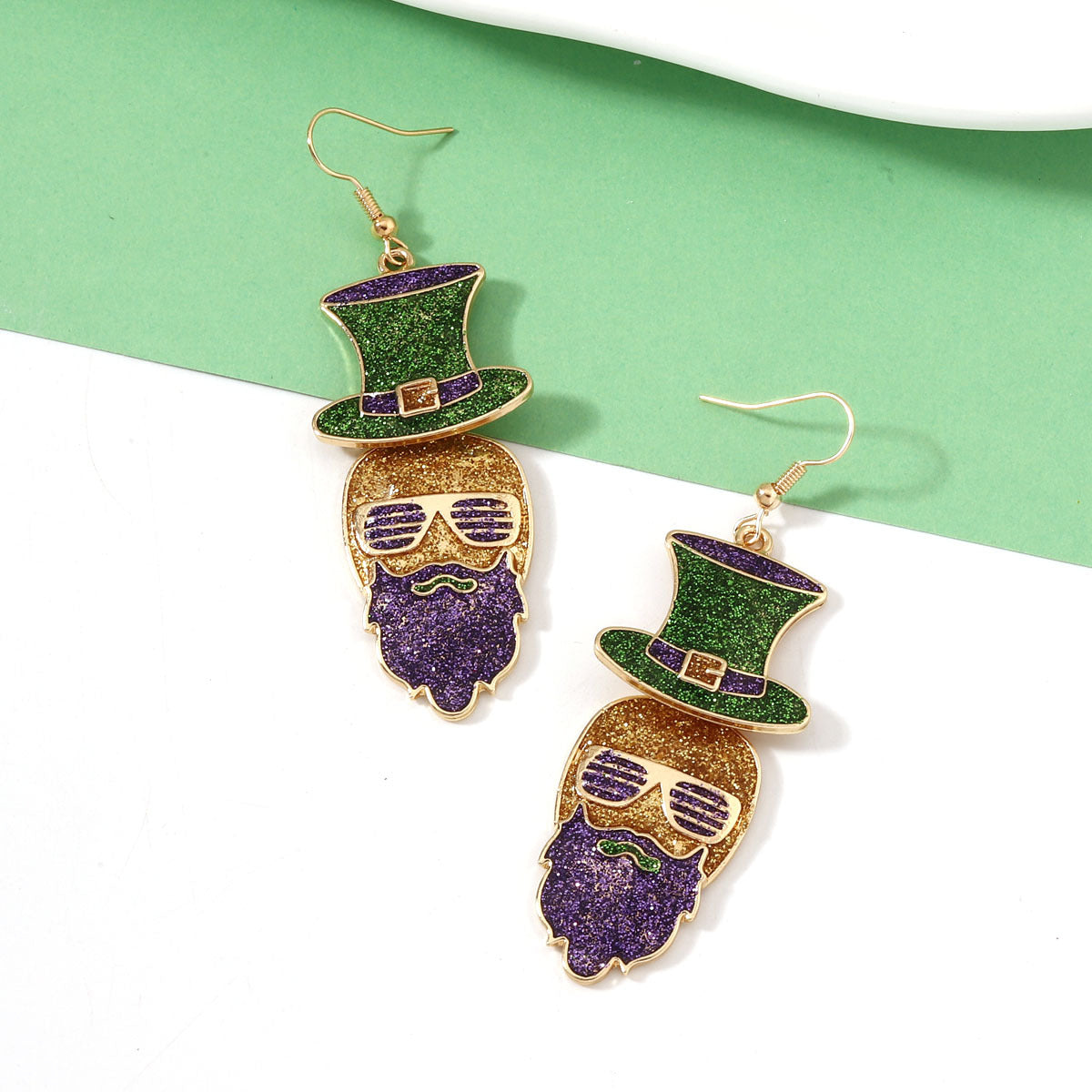 Charming Earring for Any Occasion
