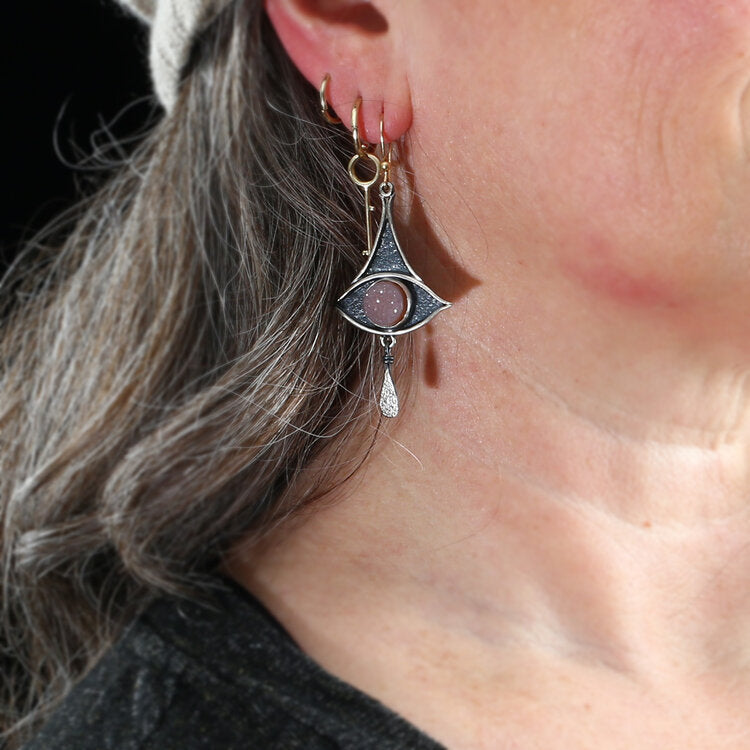 Charming Earring for Any Occasion