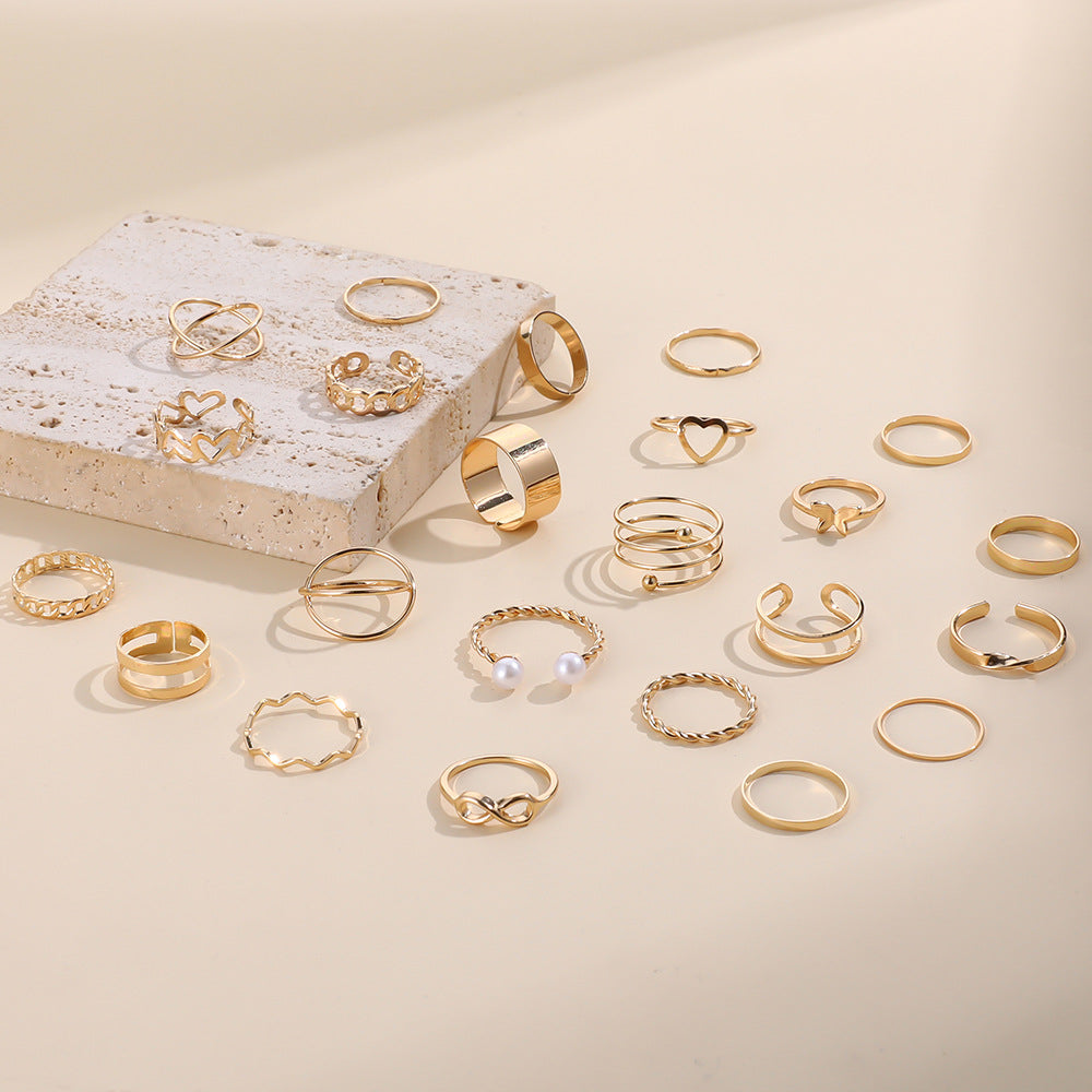 Beautiful Gold Set with Unique Style