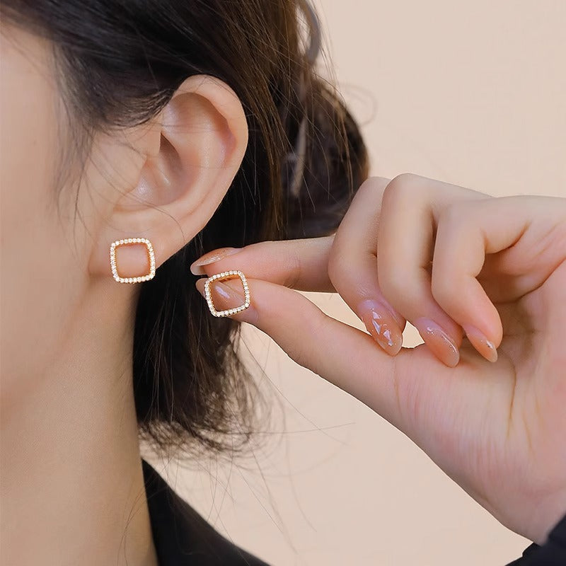 Romantic Earring for Special Moments
