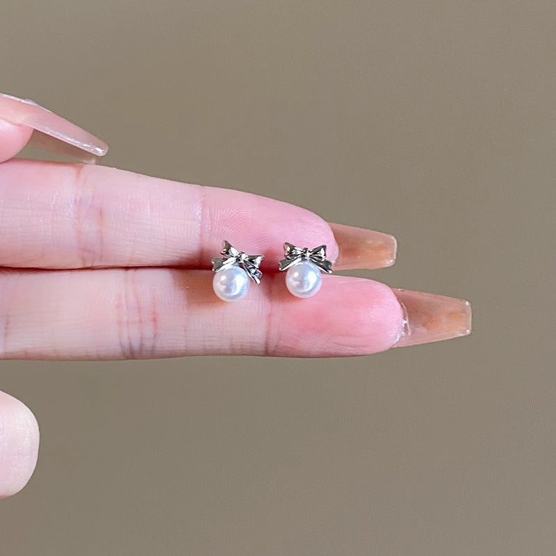 Romantic Pearl Earring for Special Moments
