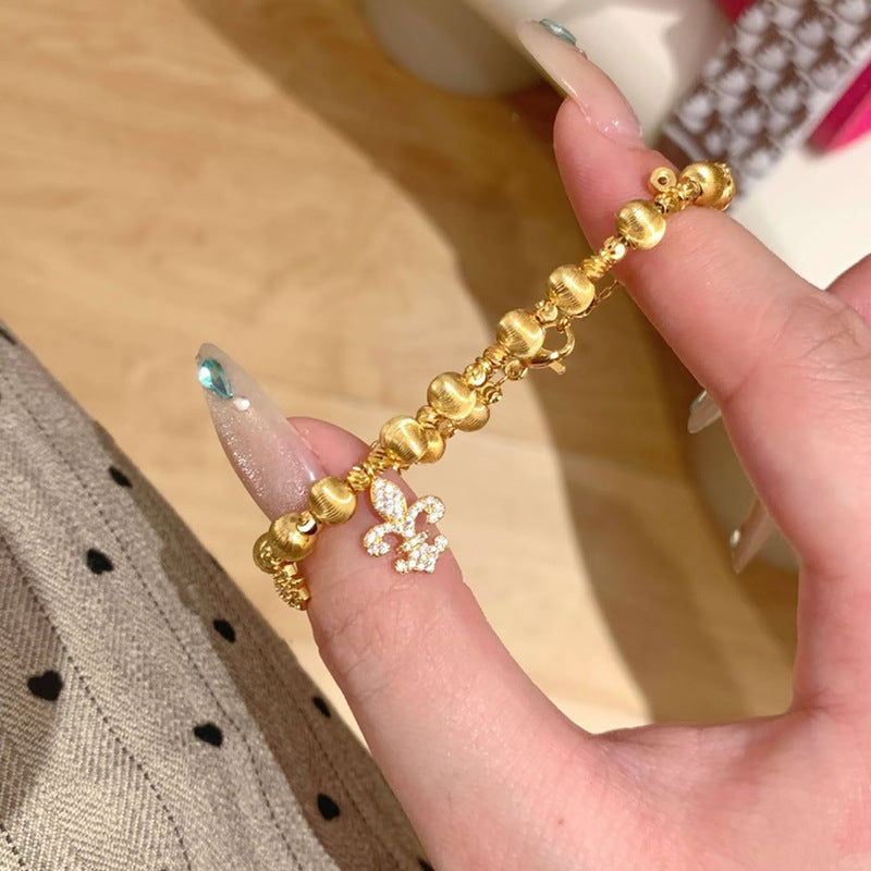 Charming Piece for Any Occasion
