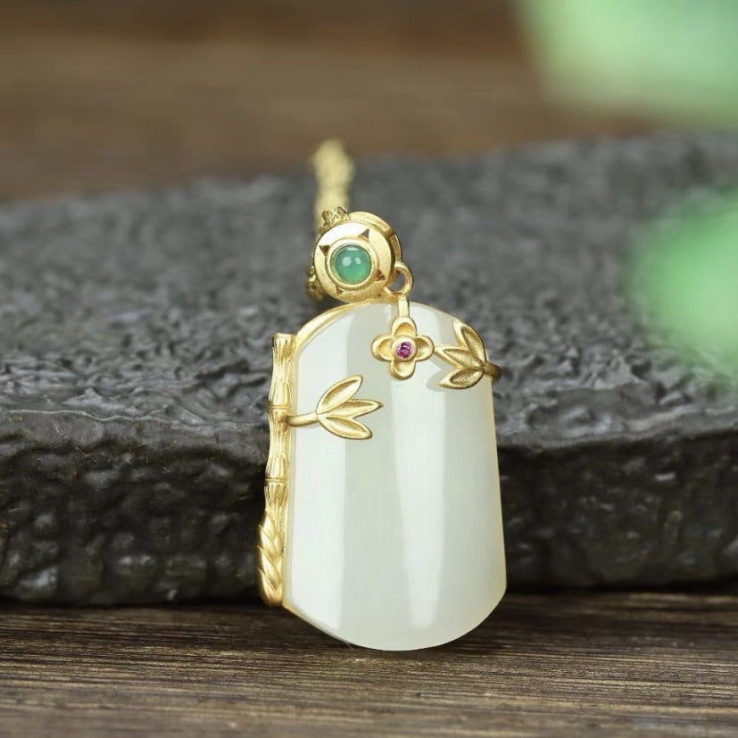 Charming Gold Necklace for Any Occasion