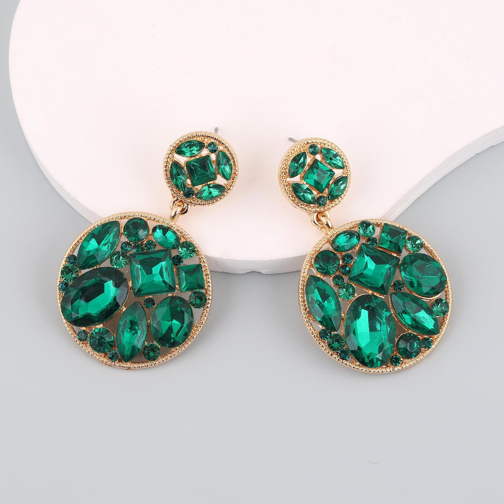 Charming Earring for Any Occasion