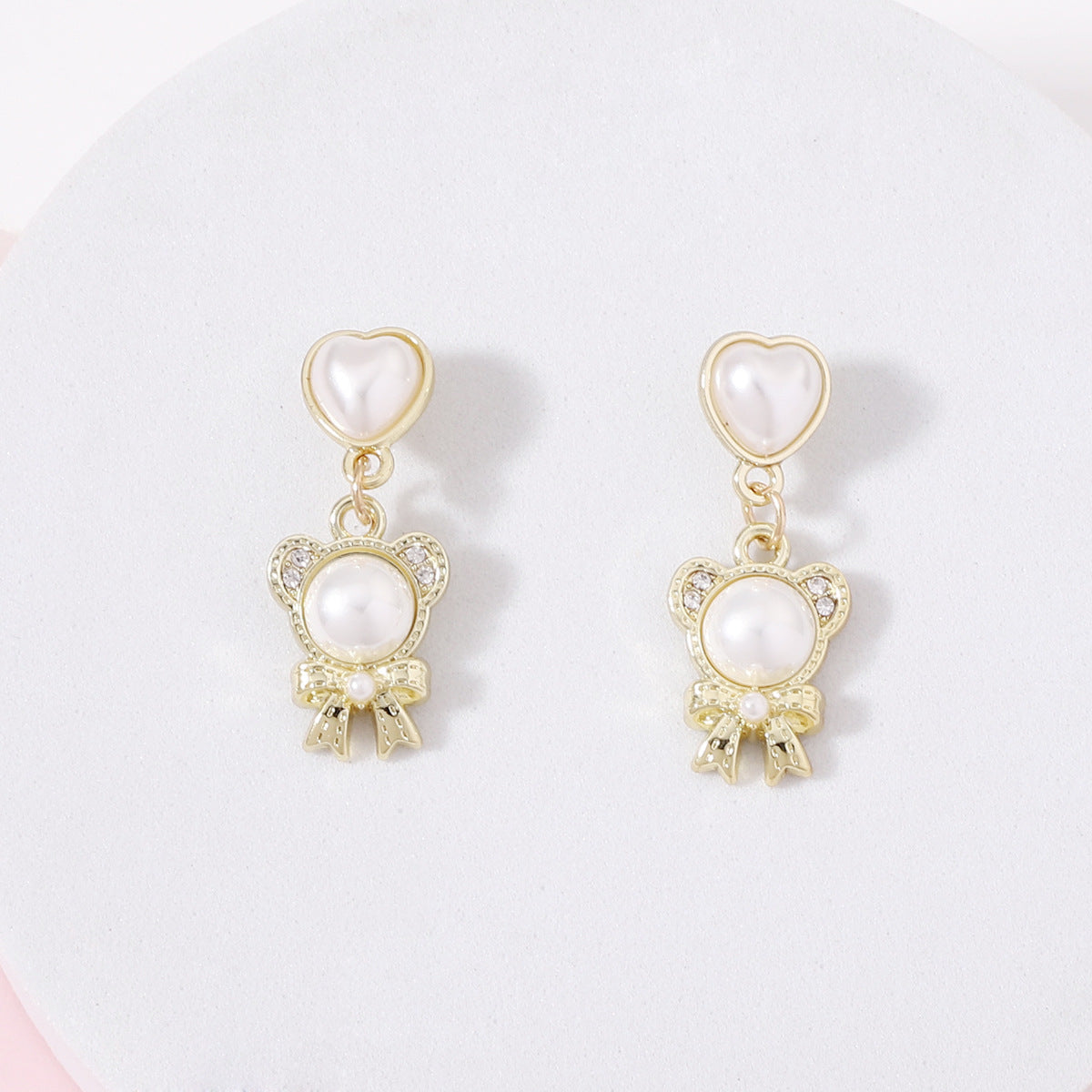 Stunning Pearl Earring for Daily Wear
