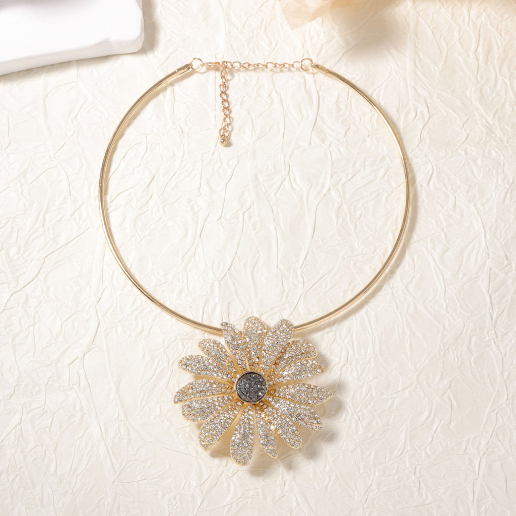 Elegant Pendant for Every Occasion