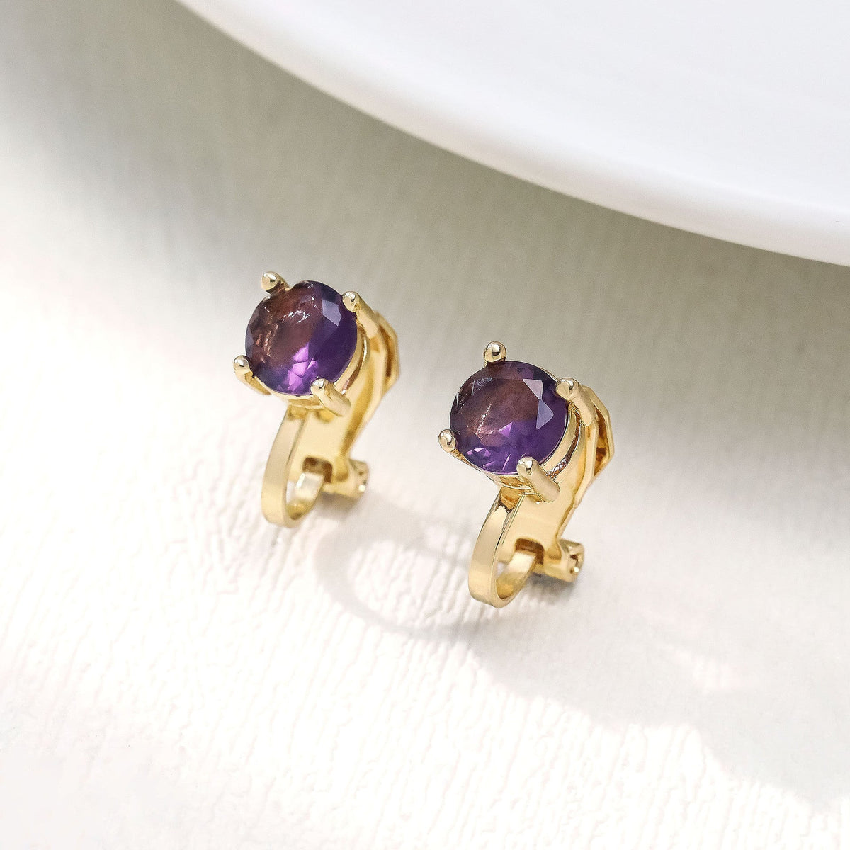 Classic Earring with Timeless Appeal