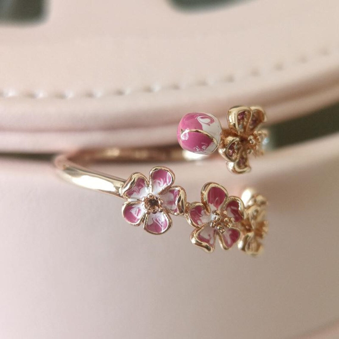 Elegant Gold Ring for Every Occasion
