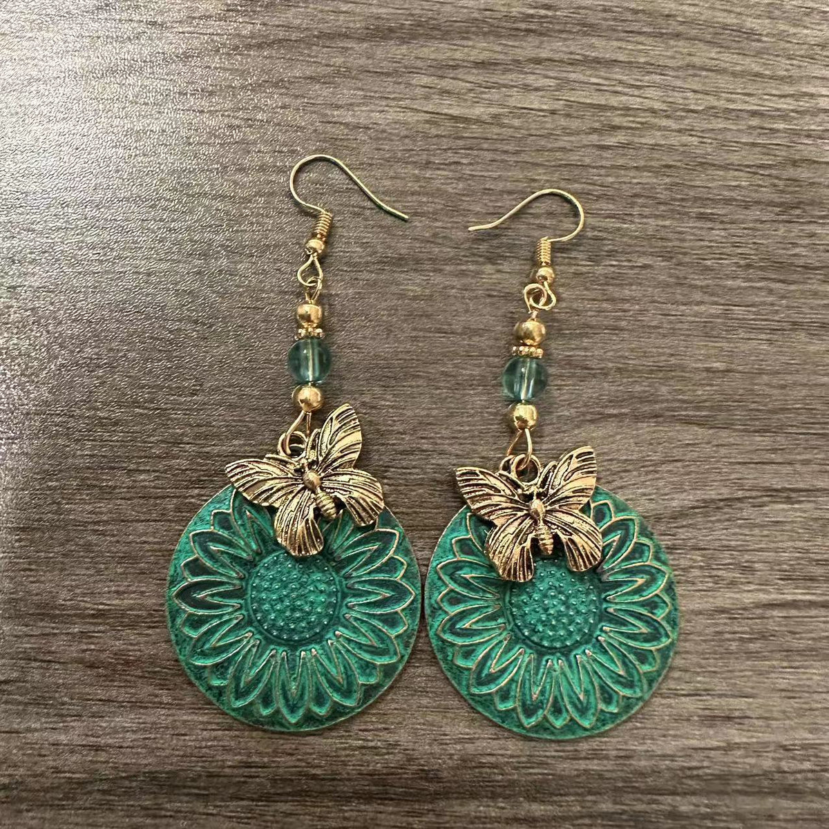 Stunning Earring for Daily Wear