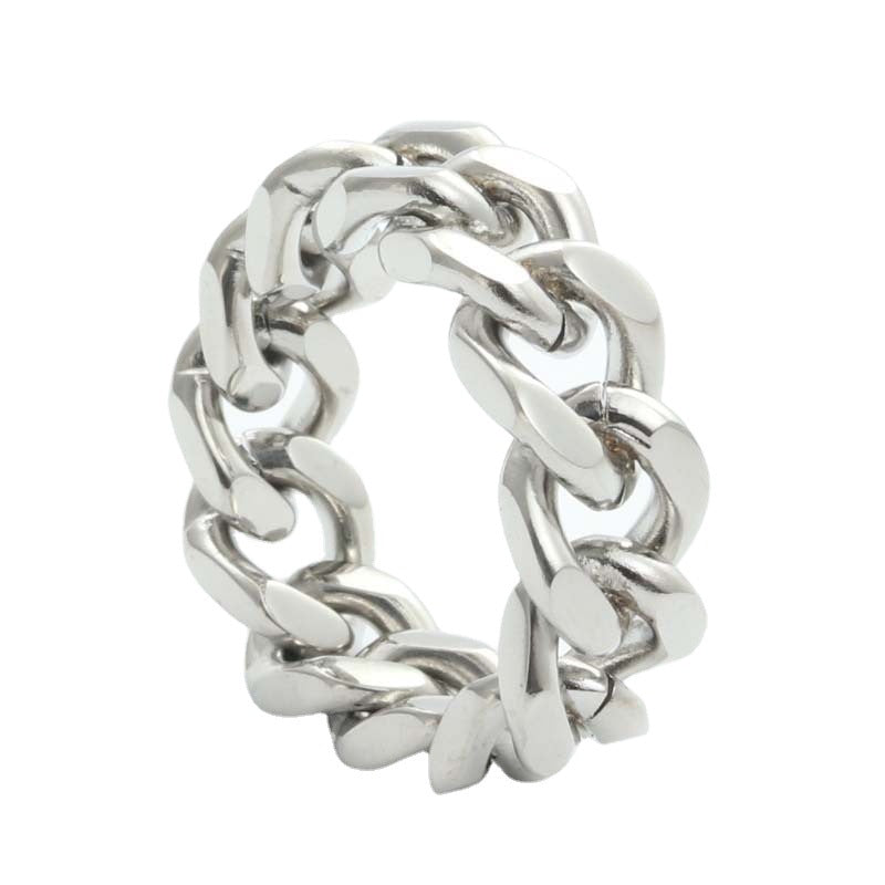 Classic Chain with Timeless Appeal