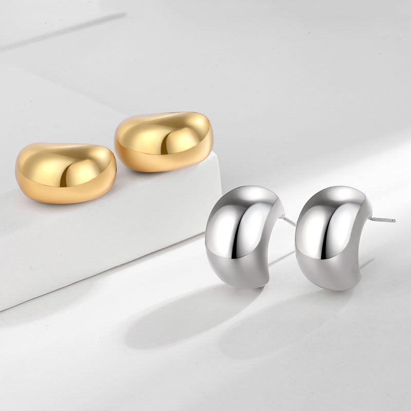 Romantic Gold Earring for Special Moments