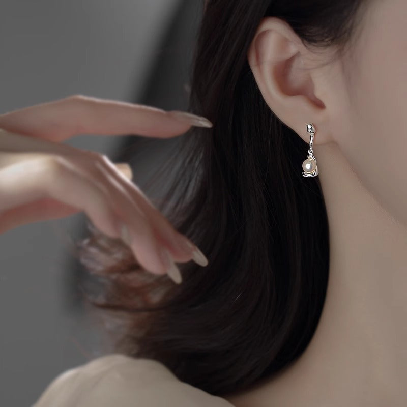 Stunning Pearl Earring for Daily Wear