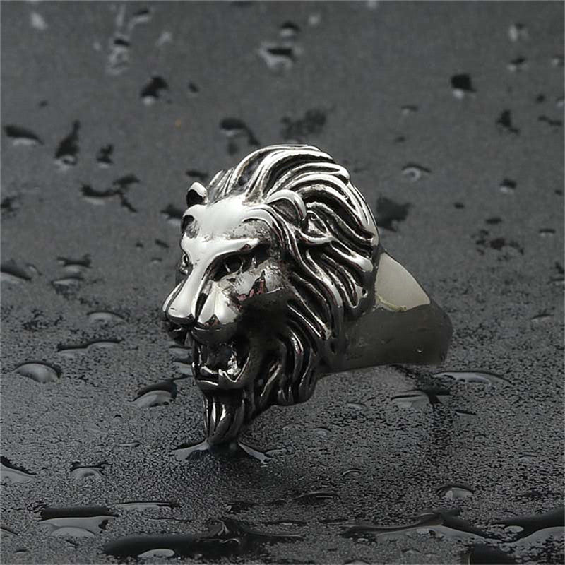 Classic Ring with Timeless Appeal