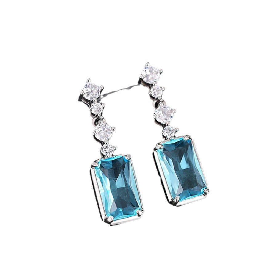 Romantic Earring for Special Moments