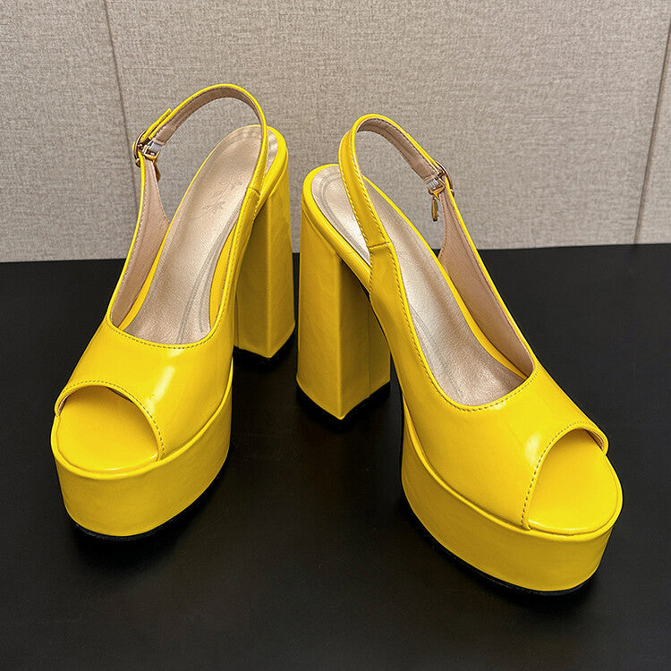 Graceful Orthopedic Sandals for Modern Look