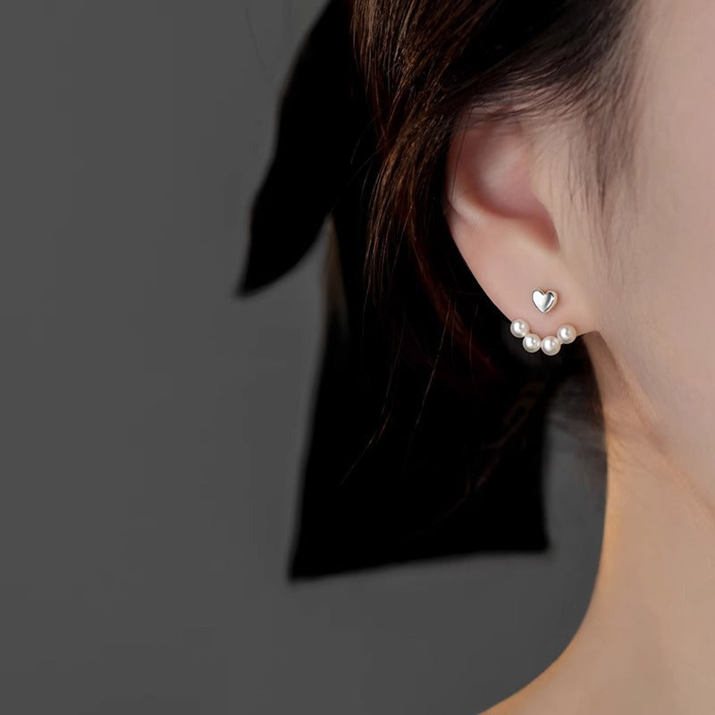 Classic Pearl Earring with Timeless Appeal